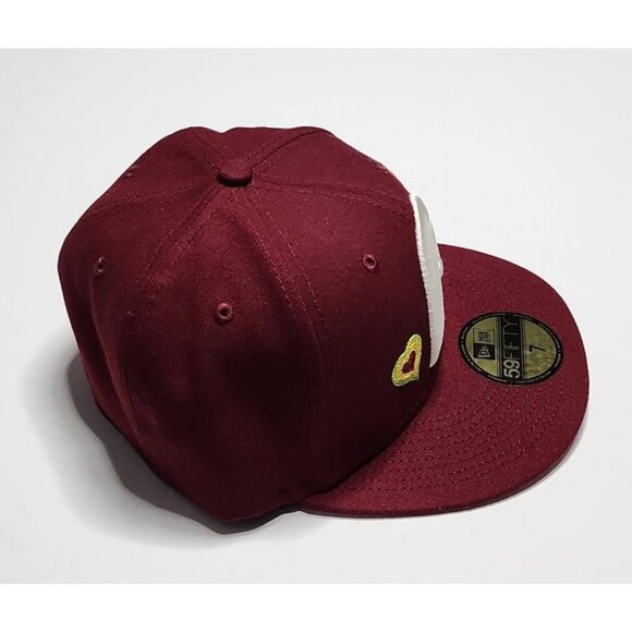New Era 59FIFTY Philadelphia Phillies Red Chain Stitch Heart 7 1/2 Fitted Hat - Picture 2 of 5